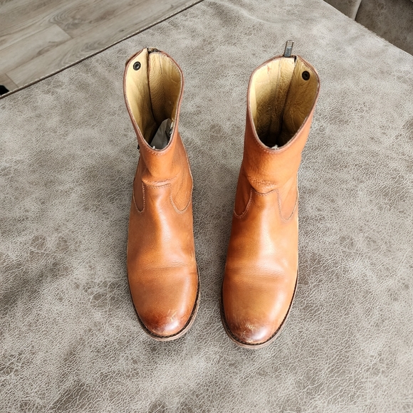 Frye Melisaa Button Short Leather Boots - Picture 3 of 7